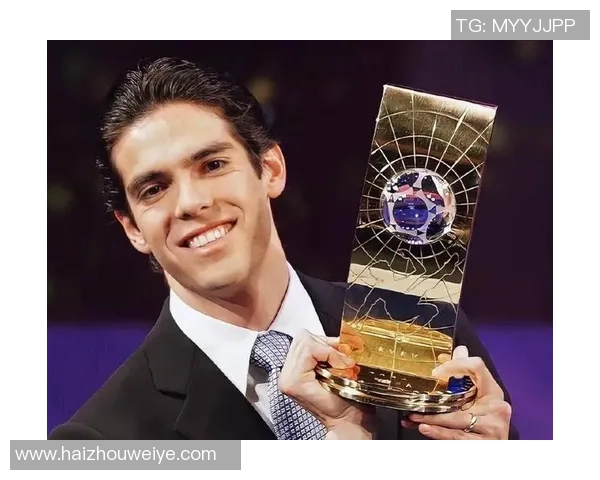 足球场上的王者之手 盘点那些戴着手套的传奇球星